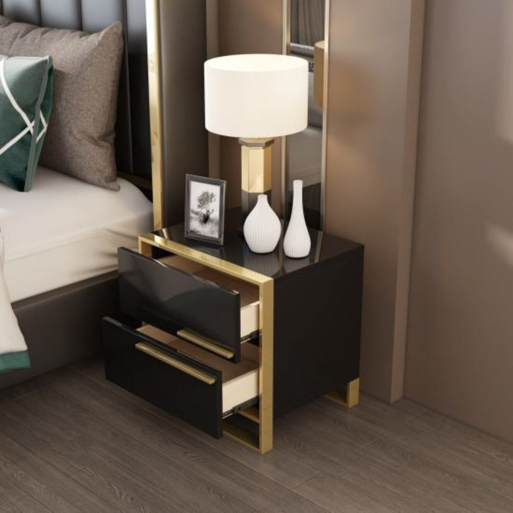 Stylo Side Table in PU Paint with SS Legs - Oak Inside