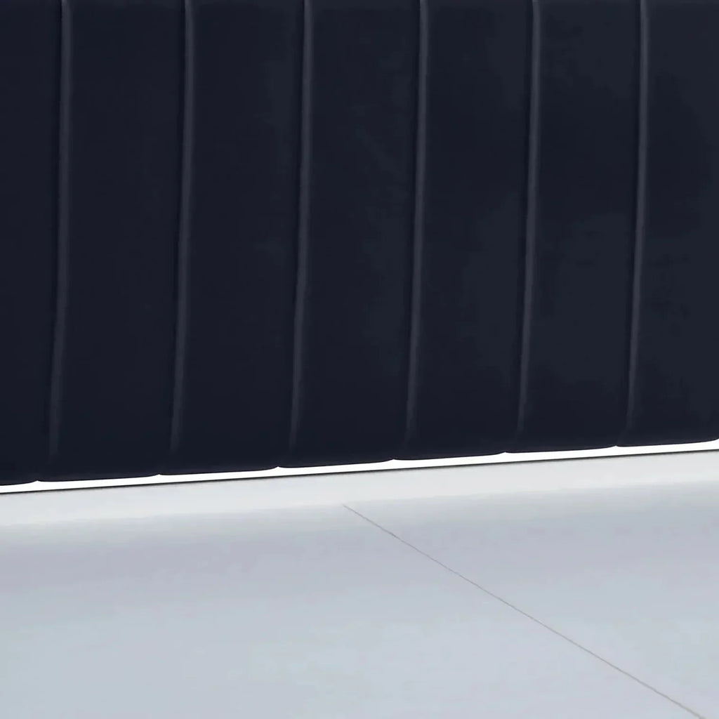 Unline Wood Luxury Upholstered Bed in Leatherette